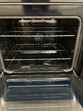 Load image into Gallery viewer, GE Stainless Black Electric Stove - 6877
