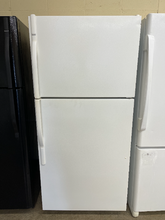 Load image into Gallery viewer, Kenmore Refrigerator - 5855
