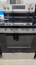 Load image into Gallery viewer, (T08398) GE  Electric Convection Stove  - 8398

