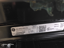 Load image into Gallery viewer, GE Stainless Electric Stove - 7412
