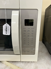 Load image into Gallery viewer, Whirlpool Microwave - 6918

