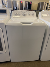 Load image into Gallery viewer, GE Washer and Electric Dryer Set - 4895 - 4833
