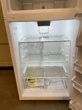 Load image into Gallery viewer, Whirlpool - 18.2 Cu. Ft. White Refrigerator - 6079
