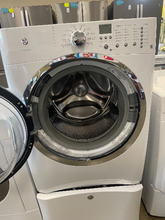 Load image into Gallery viewer, Electrolux Front Load Washer - 5856
