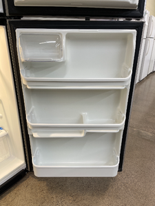 Frigidaire Stainless Refrigerator = 5703