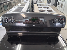 Load image into Gallery viewer, GE Black Electric Stove - 8067
