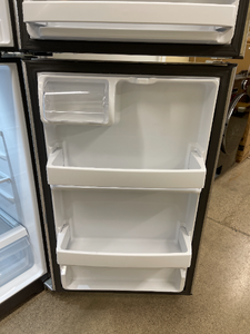 GE Stainless Refrigerator - 5658