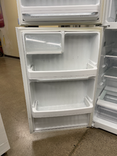 Load image into Gallery viewer, Hotpoint Refrigerator - 5334
