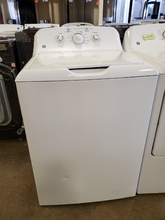 Load image into Gallery viewer, GE Washer And Electric Dryer Set - 4573 -4574
