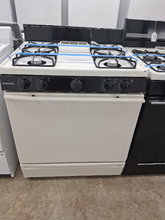 Load image into Gallery viewer, Hotpoint Gas Stove - 8152
