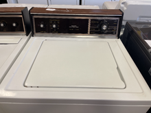 Load image into Gallery viewer, Kenmore Washer and Electric Dryer Set - 4385 - 4386
