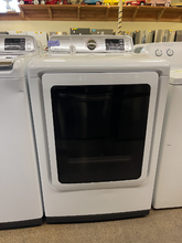 Load image into Gallery viewer, Samsung Washer and Gas Dryer Set - 5272 - 5383
