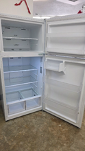 Load image into Gallery viewer, (T08804) Whirlpool Refrigerator - 8804
