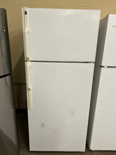 Load image into Gallery viewer, HotPoint Refrigerator - 7466
