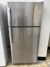 Load image into Gallery viewer, (T08909) Frigidaire Stainless Refrigerator - 8909
