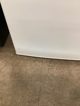 Load image into Gallery viewer, Frigidaire Refrigerator - 4978
