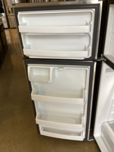 Load image into Gallery viewer, GE Stainless Refrigerator - 5836
