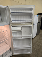 Load image into Gallery viewer, GE Refrigerator - 7940
