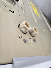 Load image into Gallery viewer, (T08818) Whirlpool Washer and Gas Dryer Set - 8818
