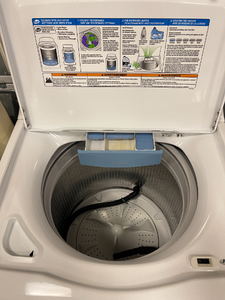 Whirlpool Washer and Gas Dryer Set - 4191 - 3828