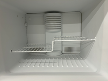 Load image into Gallery viewer, GE Refrigerator - 7447
