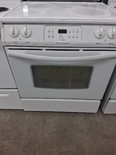 Load image into Gallery viewer, Frigidaire Slide In Electric Stove - 8250
