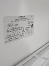 Load image into Gallery viewer, Hotpoint Refrigerator - 8104
