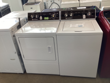 Load image into Gallery viewer, Speed Queen Washer and Electric Dryer Set - 5826 -  5827
