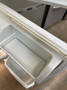 Whirlpool Refrigerator - 5620