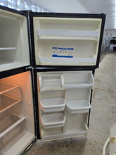 Load image into Gallery viewer, (T09178) Whirlpool Refrigerator - 9178
