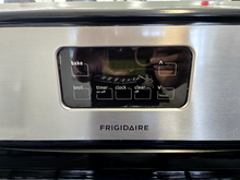 Load image into Gallery viewer, (T09025) Frigidaire Gas Stove - 9025
