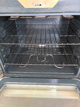 Load image into Gallery viewer, (T08616) GE Electric Stove - 8616
