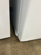 Load image into Gallery viewer, GE 14.2 cu ft Garage Ready Upright Freezer - 7320
