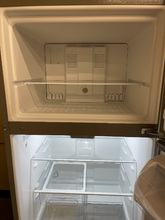 Load image into Gallery viewer, Whirlpool - 18.2 Cu. Ft. White Refrigerator - 6090
