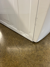 Load image into Gallery viewer, Electrolux Front Load Washer &amp; Gas Dryer Set - 7710 - 7670
