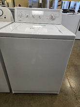 Load image into Gallery viewer, Kenmore Washer - 7505
