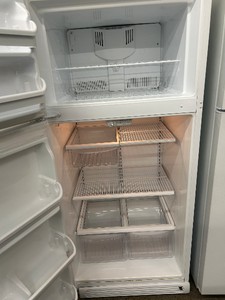 Kenmore Refrigerator - 7516