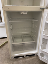 Load image into Gallery viewer, GE Refrigerator - 5283

