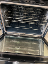 Load image into Gallery viewer, Whirlpool Wall Oven - 6130
