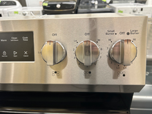 Load image into Gallery viewer, GE Stainless Electric Stove - 6872
