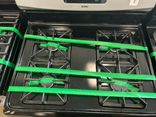 Load image into Gallery viewer, Kenmore Gas Stove - 7441
