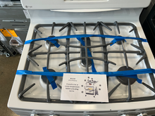 Load image into Gallery viewer, GE Gas Stove -7804
