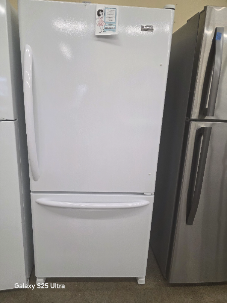 Kenmore Bottom Freezer Refrigerator -7784