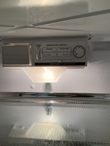 GE Refrigerator - 5861