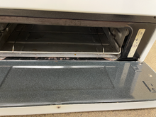 Load image into Gallery viewer, Magic Chef Gas Stove - 5627
