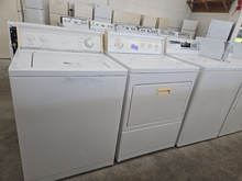 Load image into Gallery viewer, (T08815) Kenmore Washer and Gas Dryer Set - 8753-8341
