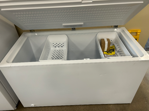 Frigidaire 14.8 cu ft Chest Freezer - 7202