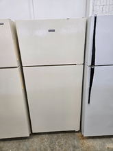 Load image into Gallery viewer, Hotpoint Refrigerator - 8100
