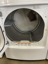 Load image into Gallery viewer, LG Washer and Gas Dryer Set - 6890 - 5674
