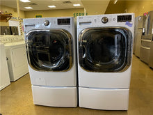 Load image into Gallery viewer, LG Front Load Washer and Gas Dryer Set - 3478 - 3476
